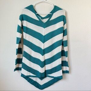 Knit sweater High Low Maurices Small Green & Cream